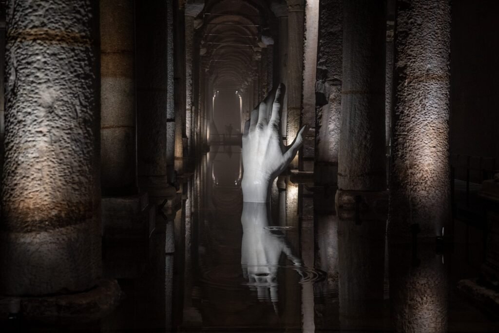 Hand-shaped statue in the Basilica Cistern