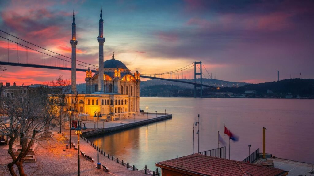 The 10 Most Important Mosques in Istanbul, Ortaköy Mosque