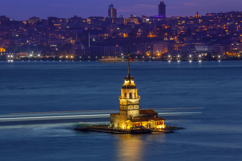 Maiden's Tower night view